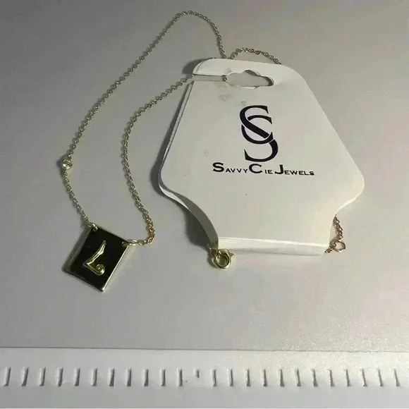 Savvy Cie – 18K Gold Vermeil Script Initial Pendant Necklace - Letter-L - Picture 2 of 5